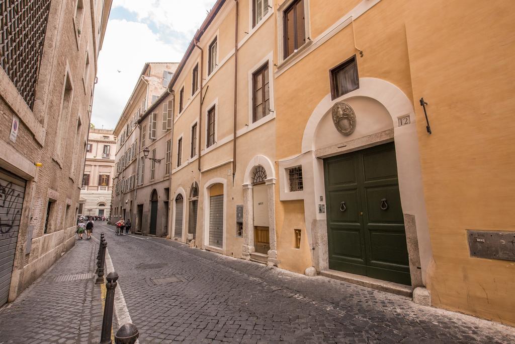Apartment Appartamento Via Del Monte Della Farina Rom